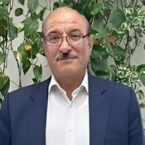 محمود باقری بهترین وکیل کیفری در اصفهان