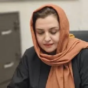 میترا بی ریایی بهترین وکیل اصفهان
