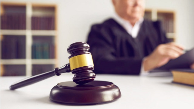 وکیل با مشاور حقوقی چه تفاوتی دارد؟