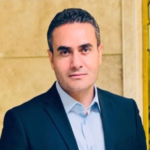 حسن نصرت بهترین وکیل ارومیه