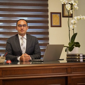 آقای محمد حاجیلو وکیل ظفر