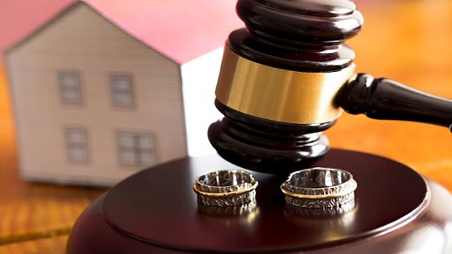 بهترین وکیل طلاق در یزد کیست؟
