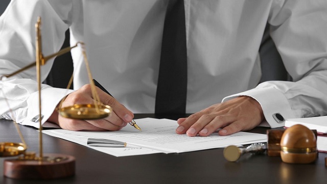 ضرورت استخدام وکیل تنظیم قرارداد درعقد قرارداد