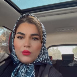 بهناز کریمی پریشه بهترین وکیل طلاق در ارومیه