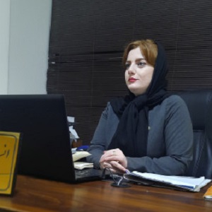 سرکار خانم انسیه یوسف پور وکیل زن در رشت