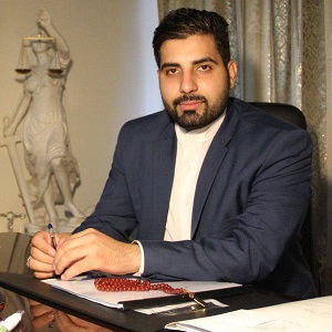  آقای محمد یونسی وکیل دعاوی تجاری در تهران
