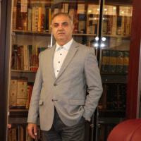 دکتر امید مقدسی فر بهترین وکیل دیوان عدالت اداری در تهران