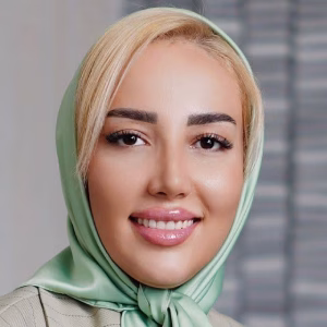 محدثه مومنی بهترین وکیل خانواده در اراک