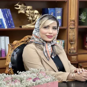 Zahra Azizi (3) زهرا عزیزی بهترین وکیل اراک