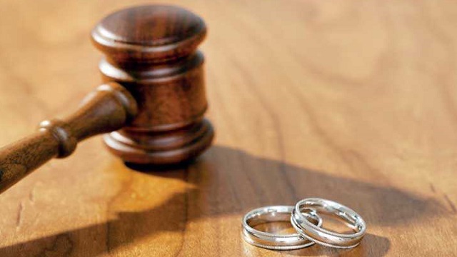 مزایای استفاده از وکیل در طلاق از طرف زن