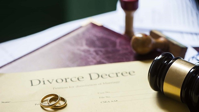 حق الوکاله در طلاق از طرف زن چیست؟