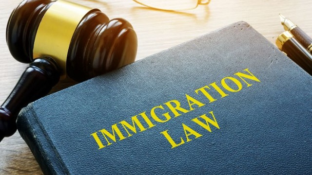 هزینه وکیل مهاجرت چقدر است؟
