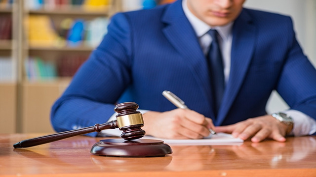 تنظیم اظهارنامه قضایی توسط بهترین وکیل شریعتی 