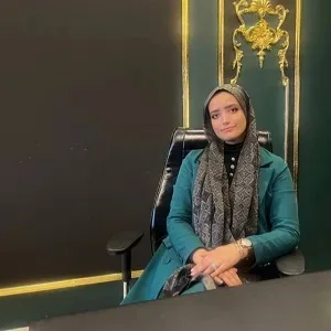راضیه سعادتی بهترین وکیل چالوس