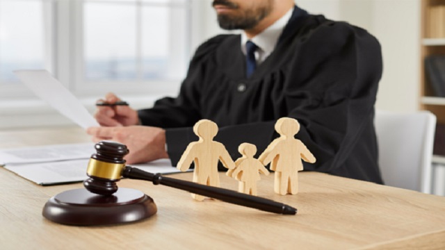 بهترین وکیل خانواده در بیرجند چه ویژگی‌ هایی دارد؟