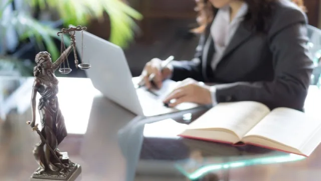لیست وکلای نیشابور