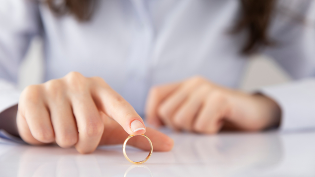 مدارک لازم برای درخواست طلاق از طرف زن