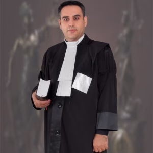 فرشید کریم پور بهترین وکیل تربت جام