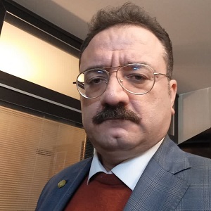 مسعود شریفی تشنيزی بهترین وکیل ملکی در اصفهان