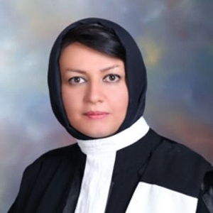 زهرا سبزی بهترین وکیل قزوین