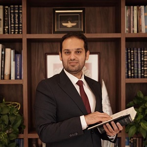  احسان عابدین بهترین وکیل تهران