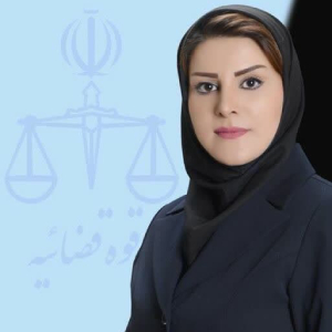 پریسا سروری بهترین وکیل زن در تبریز