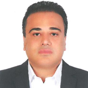 حسین آرمون وکیل و مشاور پایه یک دادگستری شیراز