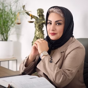 زهرا دبیری بهترین وکیل بندرعباس
