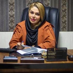 سارا اله ویسی بهترین وکیل چک در کرمانشاه
