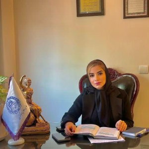 آرزو درویشوند بهترین وکیل زن در تهران