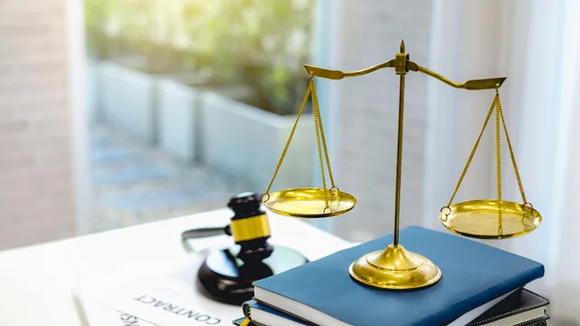 بهترین وکیل معالی آباد