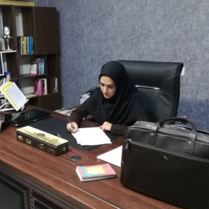فاطمه اختشی بهترین وکیل زن در کرمان
