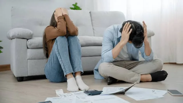 شروط ۱۲ گانه عسر و حرج