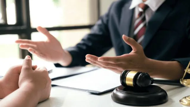 بهترین وکیل کشتیرانی در ایران
