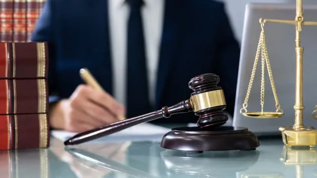 لزوم مراجعه به وکیل برای دریافت مهریه عندالاستطاعه