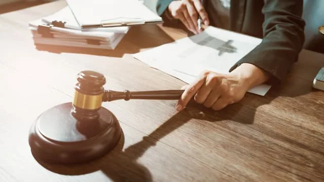 بهترین وکیل ایذه